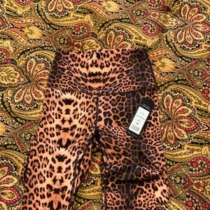 Lici High Rise Ankle Length Leopard Yoga Pants NWT